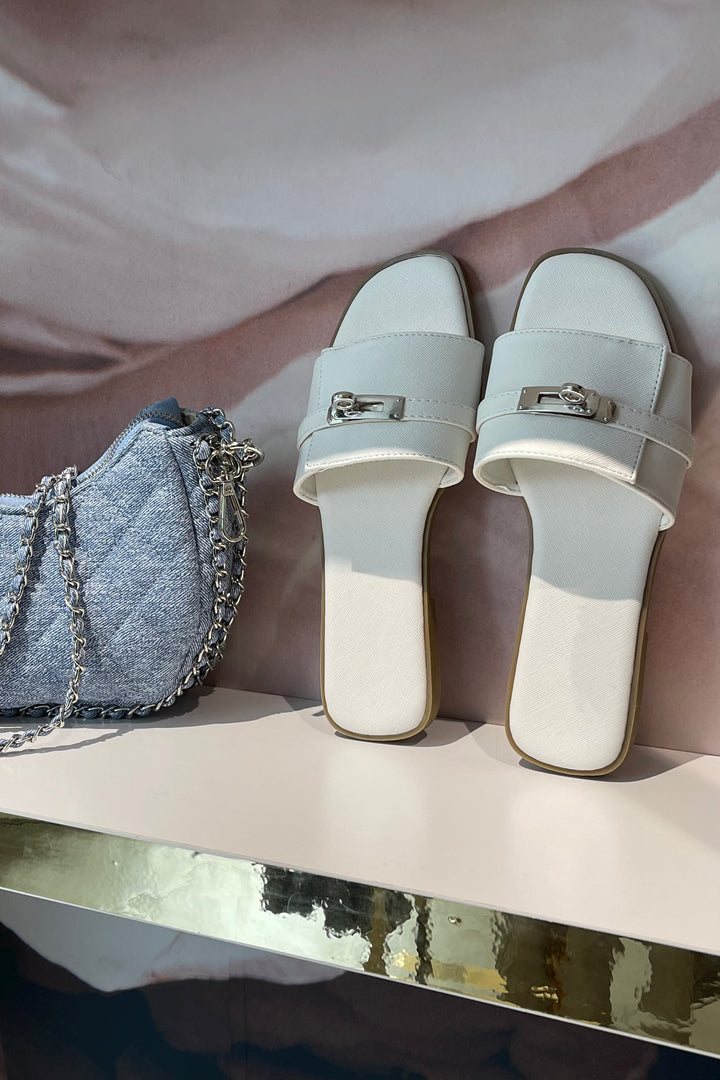 Kels Sandals - Black & White
