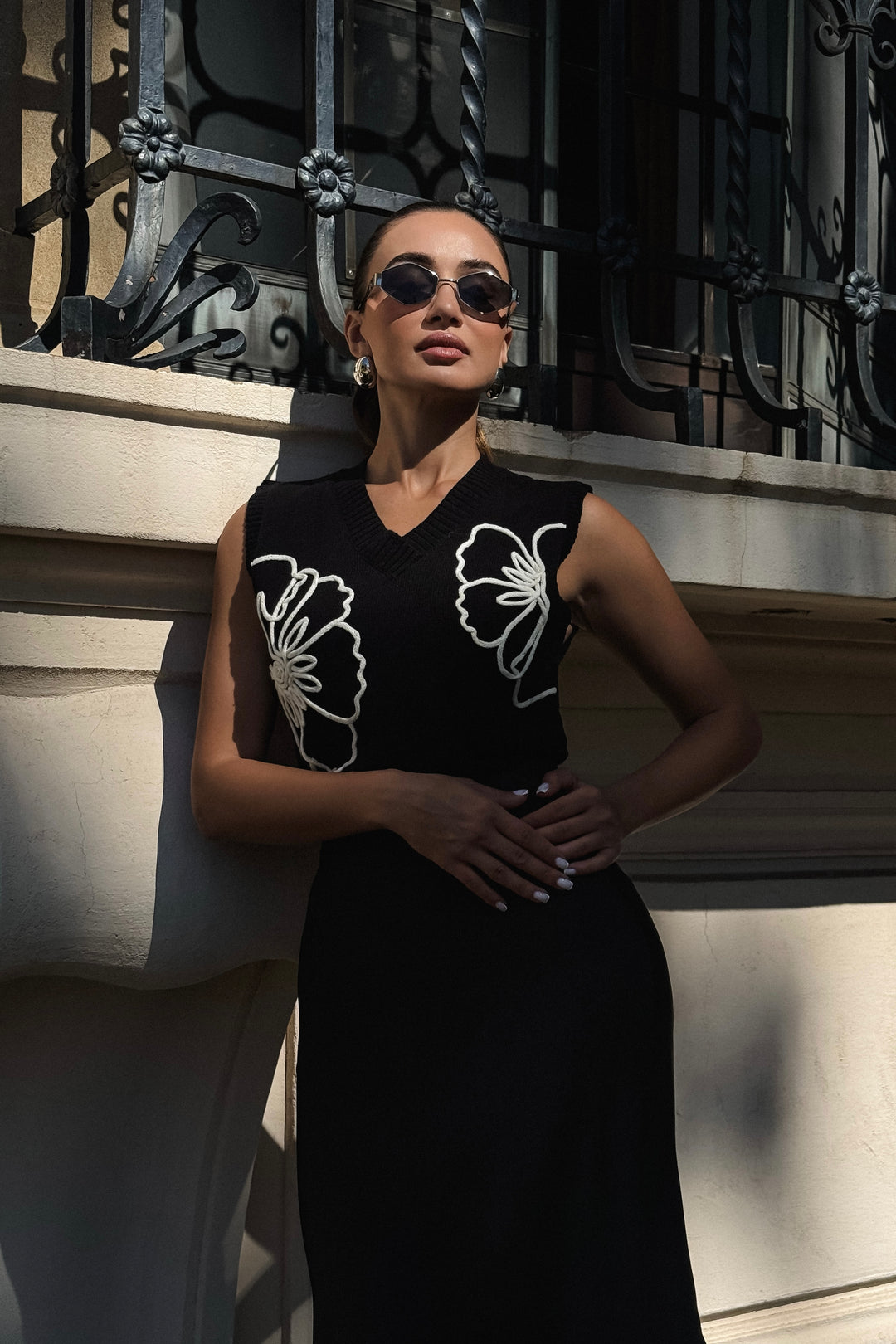 Dorothy Floral Knit Vest - Black