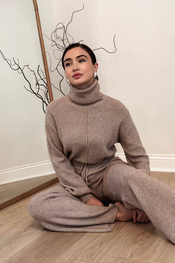 Gallienne Knit 2-Piece Set