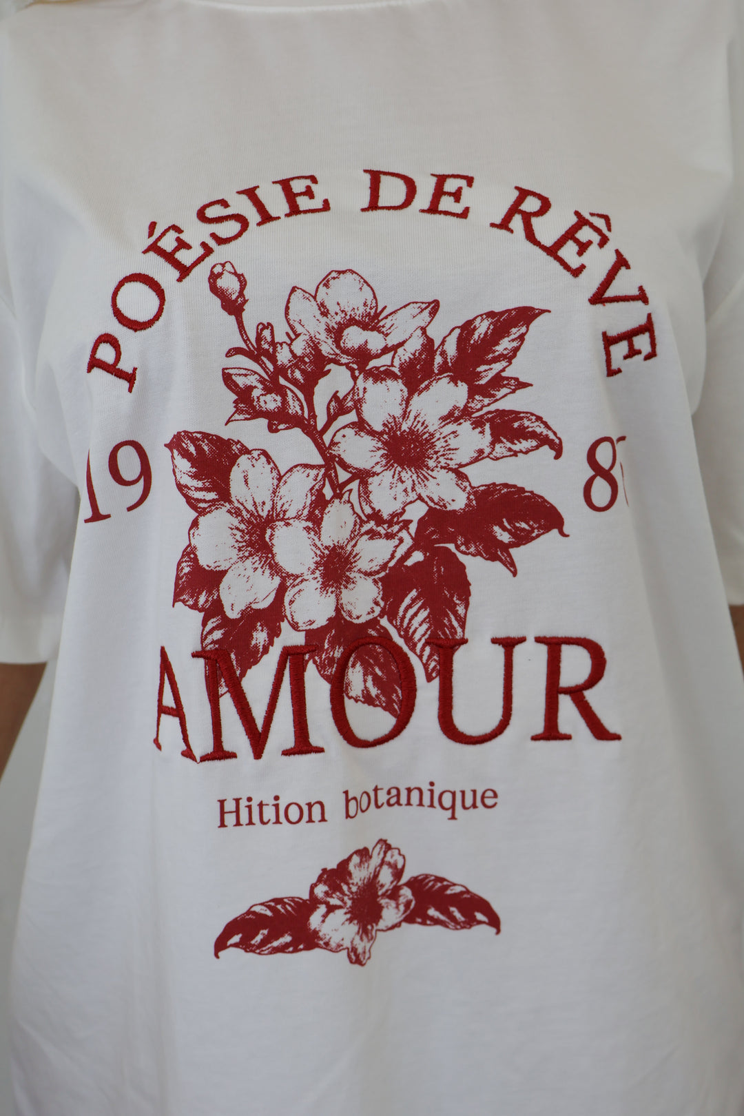 Amour Graphic Tee